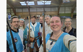 Spécial Arc droit à Louvres